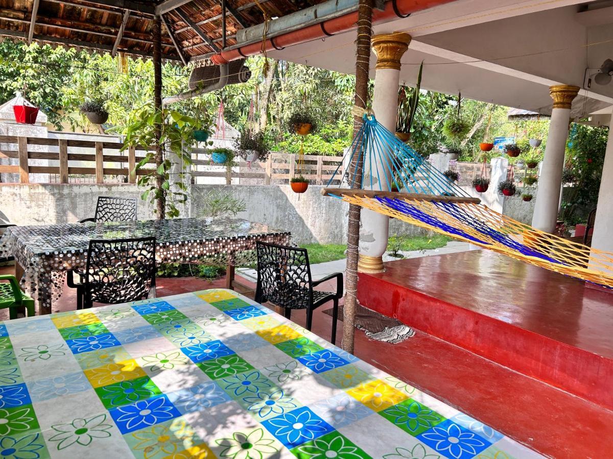 Marari Beach Cleetus Homestay Mararikulam Extérieur photo